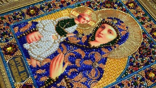 Грех ли вышивать иконы и можно ли их освещать, рассказали в Церкви