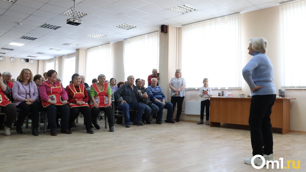 На все руки мастерицы: выставка рукоделия прошла в Калининском районе Новосибирска