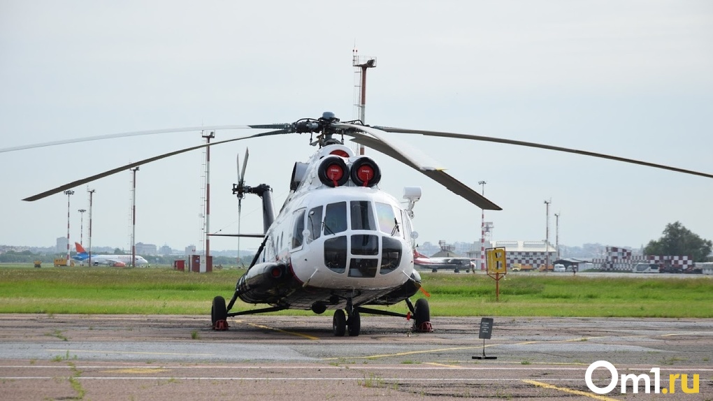 На фоне роста заболевших COVID-19, в районах Омской области для санавиации строят вертолетные площадки