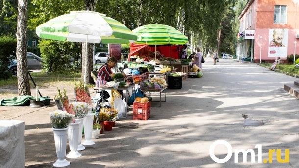 Могут ли пенсионеры торговать овощами на улице, рассказали новосибирцам