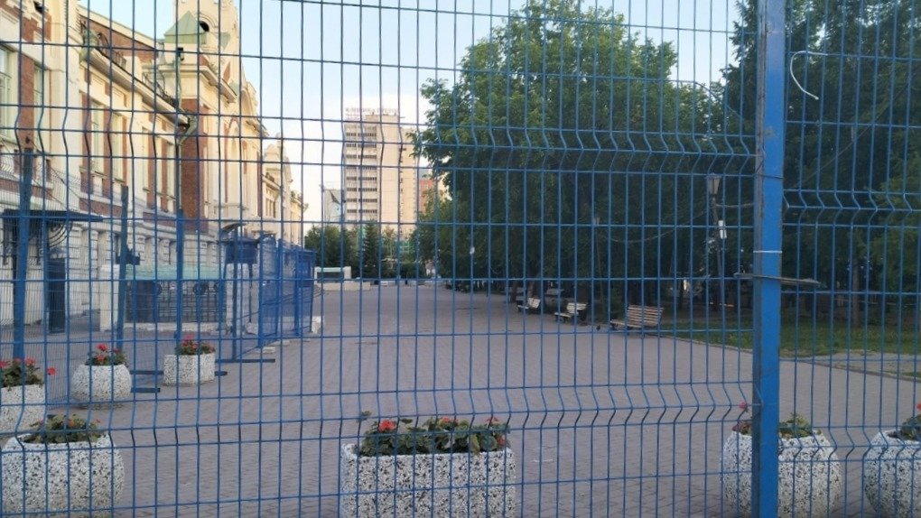 Реконструкцию Первомайского сквера завершат до 15 октября