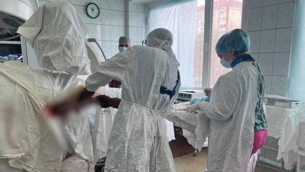 Врачи помогли вновь начать ходить 98-летней омичке