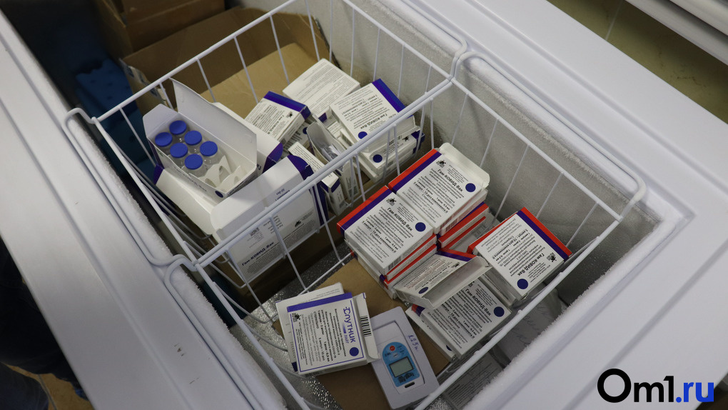 Более 337 тысяч комплектов вакцины от коронавируса осталось в Новосибирской области
