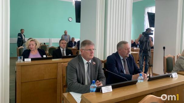 Председателем Омского горсовета стал Владимир Корбут