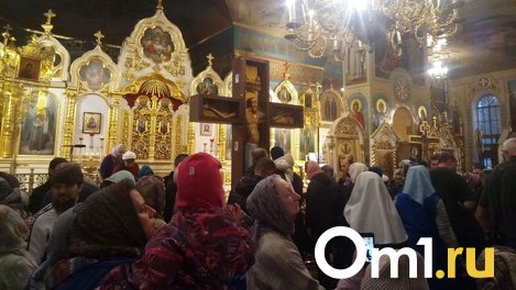 «Людям плохо»: Вознесенский собор с трудом вместил желающих увидеть Годеновский крест