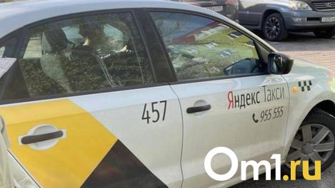 Омичам предлагают скидку на поездку в такси, если часть пути пройти пешком