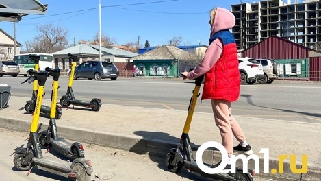 В Омске более 100 горожан пострадало от электросамокатов