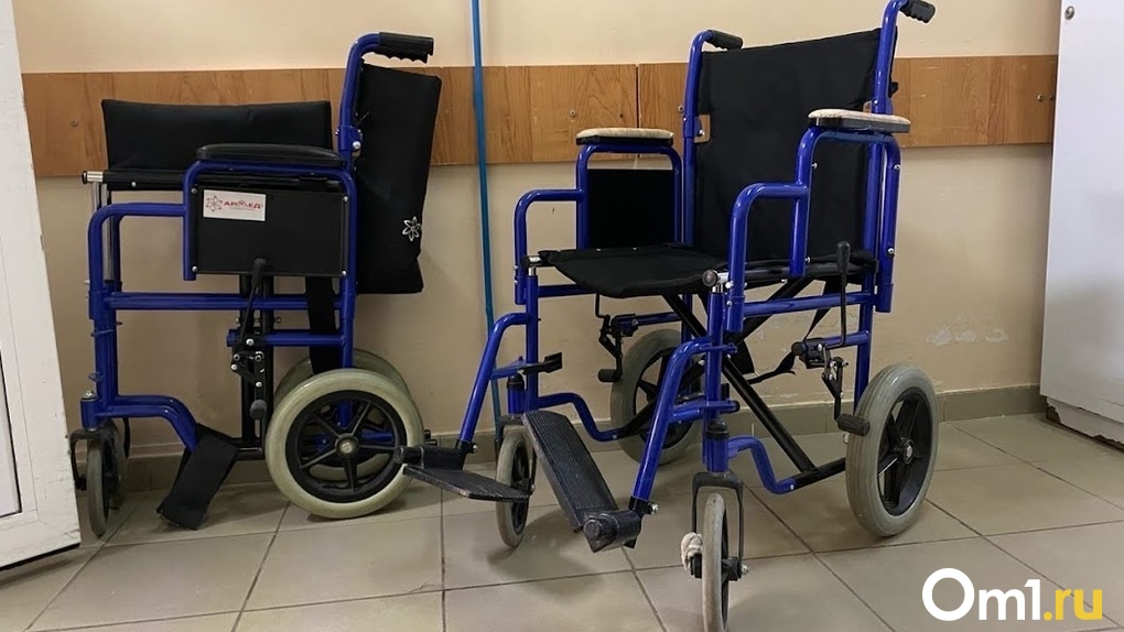 Инвалиды пожаловались в прокуратуру на недоступную парковку около аэропорта в Новосибирске