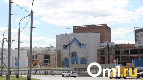 Знаменитый долгострой ДК «Сибсельмаш» полностью разрушили в Новосибирске. ВИДЕО