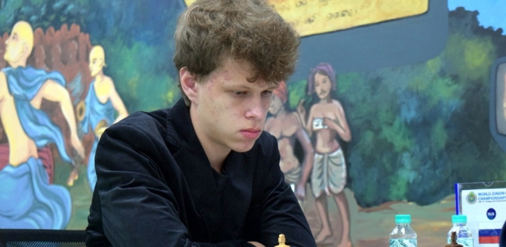 Чемпионат по шахматам среди юниоров. Шахматы чемпионат. Чемпионат по шахматам среди юниоров. Шахматы чемпионат. Чемпионат по шахматам среди юниоров.