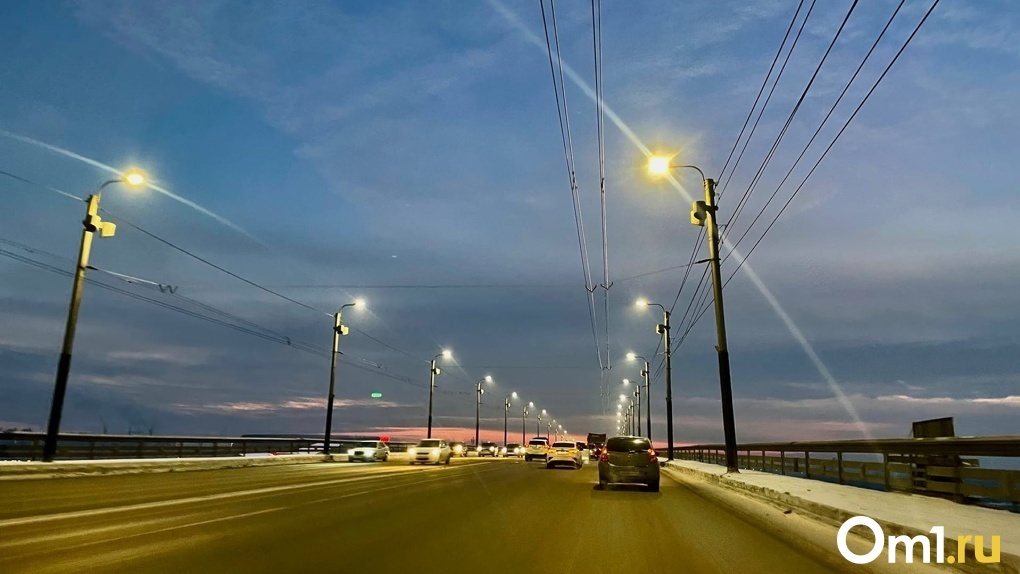В Новосибирской области 6 километров дорог оснастят современным освещением