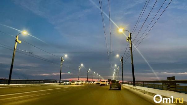 В Новосибирской области 6 километров дорог оснастят современным освещением