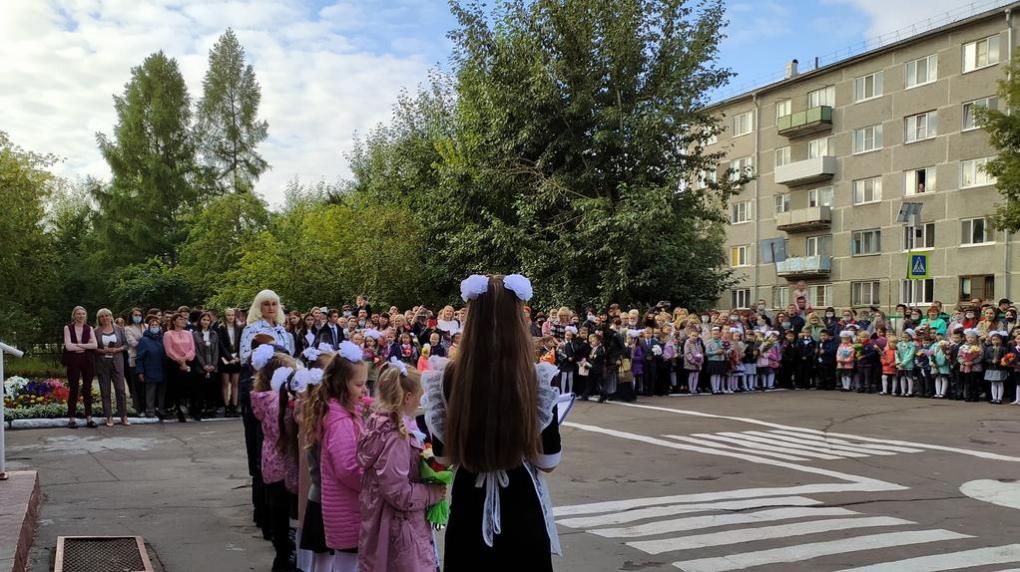 В Новосибирске отменили школьные линейки 1 сентября