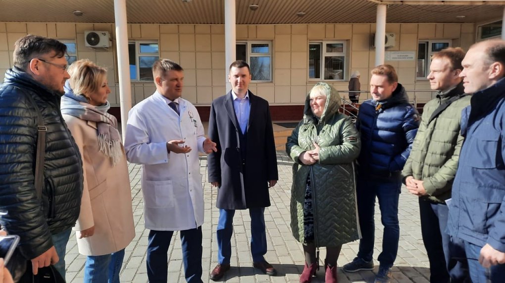 Новая традиция благотворительности: депутаты Омского горсовета сдали кровь для онкобольных