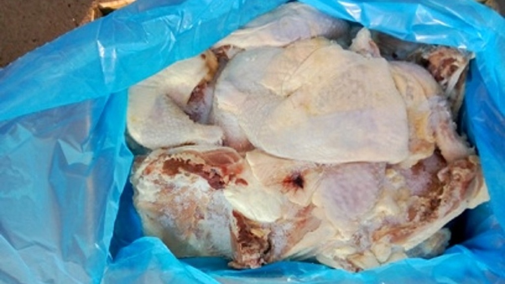 В Омске «приговорили» к уничтожению мясо птицы из США