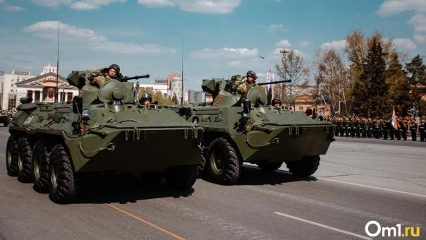 Уважаемые омичи! Дорогие друзья! Поздравляем вас с Днём защитника Отечества!