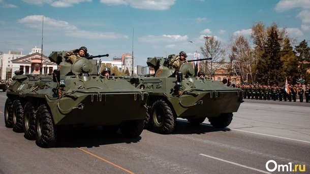 Уважаемые омичи! Дорогие друзья! Поздравляем вас с Днём защитника Отечества!
