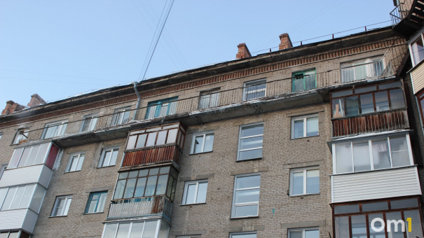 Мама 13-летней девочки объяснила её попытку самоубийства травлей в новосибирской школе