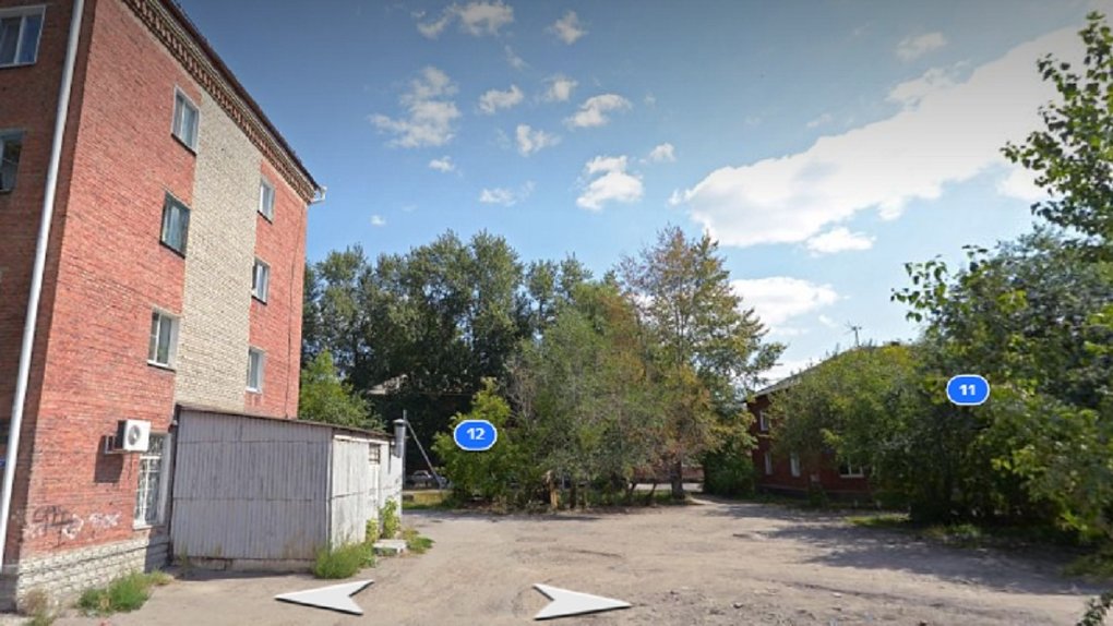 Аварийную трёхэтажку в Омске расселят спустя семь лет