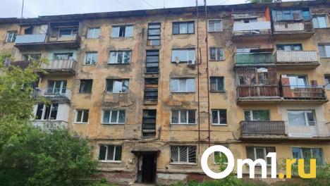 У омичей из аварийного дома на Магистральной изымают комнаты