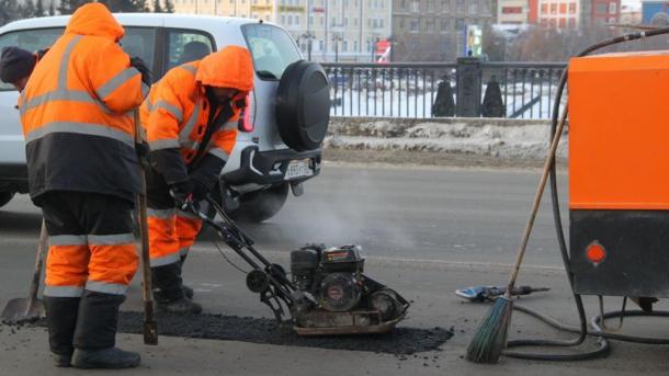 В Омске может деформироваться покрытие мостов из-за перепадов температуры