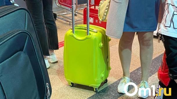 Свыше 140 пассажиров застряли в аэропорту Омска из-за отмены рейса «Аэрофлота»