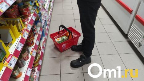 В Омске резко упали цены на колбасу и картофель: что произошло?