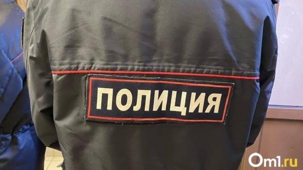 В Омске разыскивают короткостриженого мужчину, причастного к преступлению