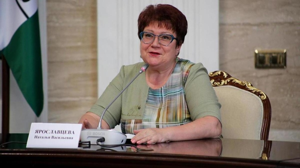 Последствия церемонии без масок: министр культуры Новосибирской области ушла на больничный