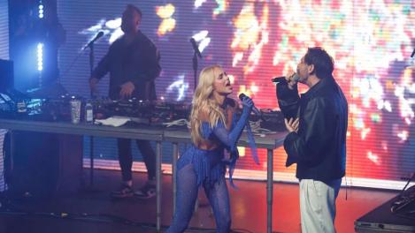 Вечеринка DFM Dance Party «зажгла» осеннюю столицу: звёзды, хиты и море танцев