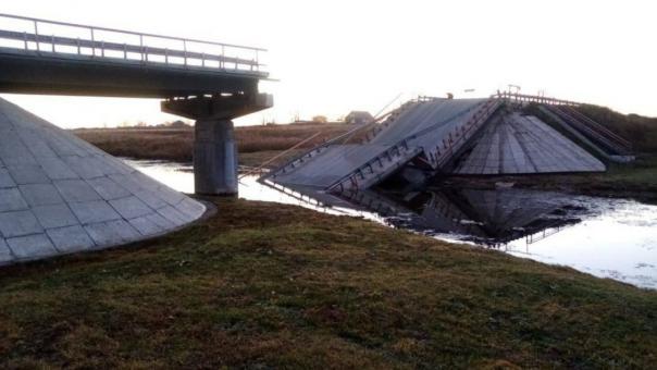 Стало известно, когда восстановят разрушенный мост в Базово под Новосибирском