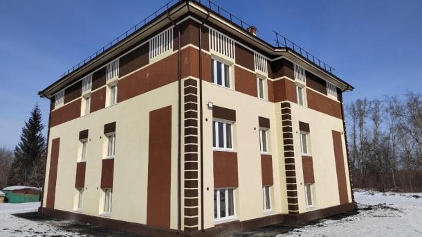 В Новосибирской области решают жилищный кризис: 1 000 семей уже получили квартиры