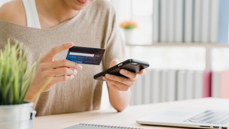 За две недели ВТБ зачислил компаниям более 110 млрд зарплатных средств