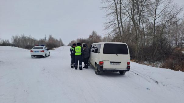 Омская полиция ловит нарушителей ПДД на границе