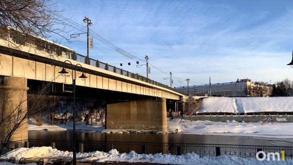 Комсомольский мост в Омске перекроют для ремонта на 5 месяцев
