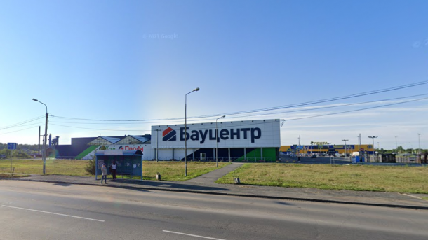 Гипермаркет «Бауцентр» на улице 10 лет Октября в Омске планируют расширить