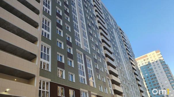 Минстрой назвал условия для снижения цен на квартиры в Омске