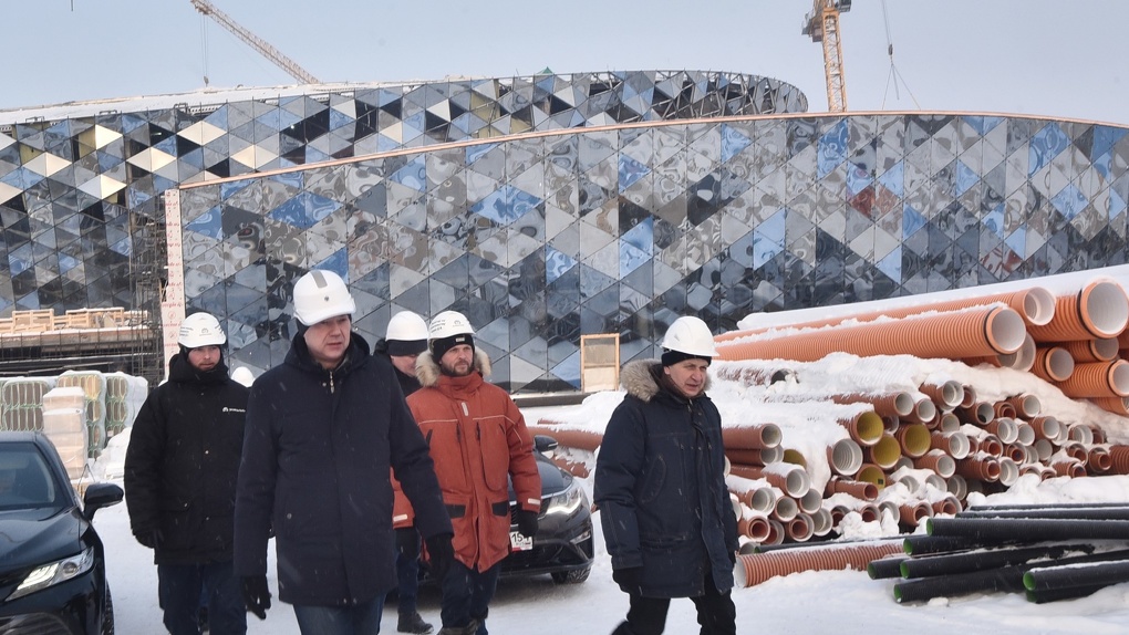 На стройплощадке новой ледовой арены в Новосибирске началось устройство канализации