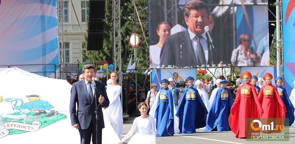 Двораковский заявил, что цифры на символических часах установленных к 300-летию Омска, подгоняли власти