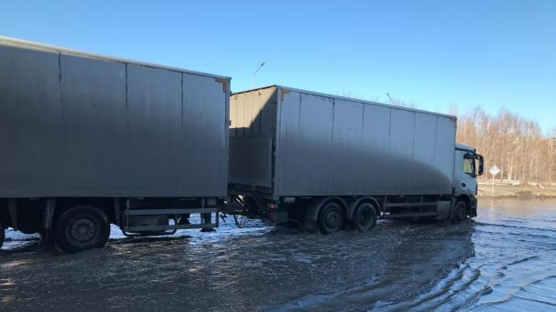 Новосибирск вводит весенние ограничения для фур: когда и где нельзя будет ехать