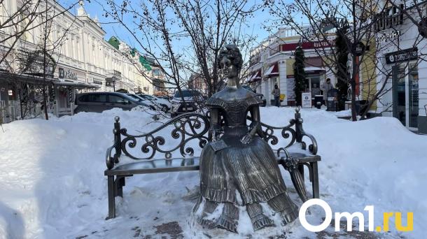 Измерили омские сугробы «в Любочках»
