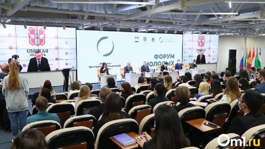 В Омске прошёл первый форум молодых лидеров, посвящённый экологии, урбанистике и борьбе с ковидом