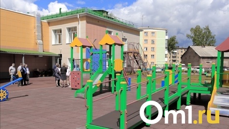 Ему здесь не место! Жительница Новосибирска рассказала, почему её сына-аутиста не принимает общество