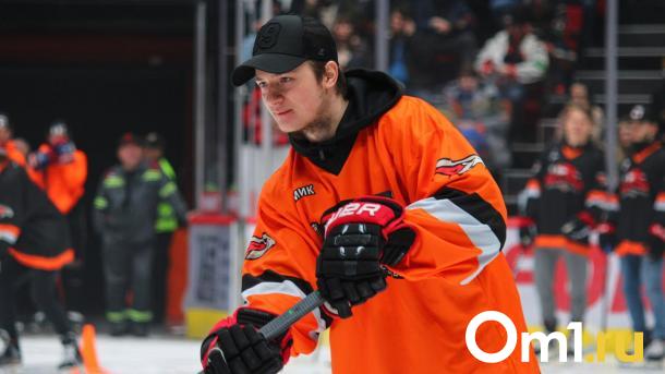 Названа новая дата, когда нападающий омского «Авангарда» Ткачёв выйдет на лёд