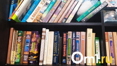 В Омске за 190 тысяч сдают в аренду помещение магазина «Центр-книга» на Маркса
