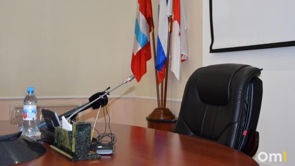 Глава омского Минстроя Александр Рашко представил своего нового заместителя