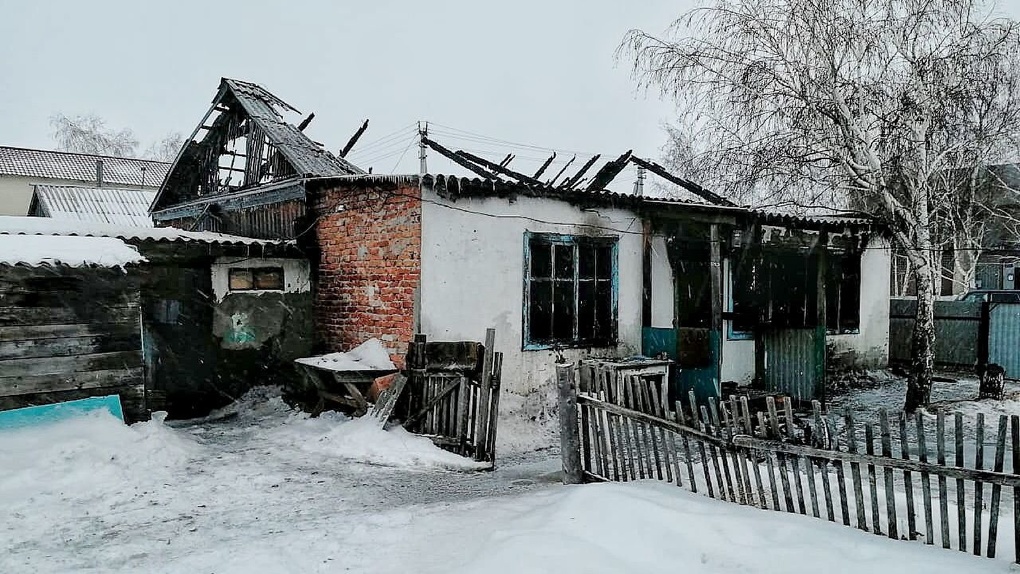 Жуткие кадры. Новосибирец погиб при пожаре в собственном доме