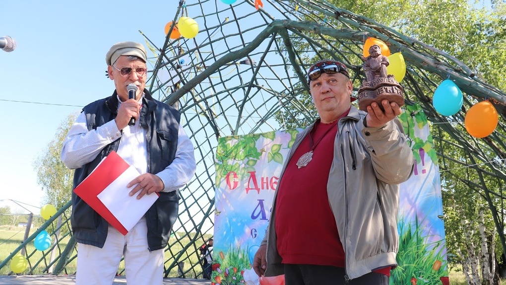 Известное поселение Омского района АзъГрад отпраздновало десятилетний юбилей