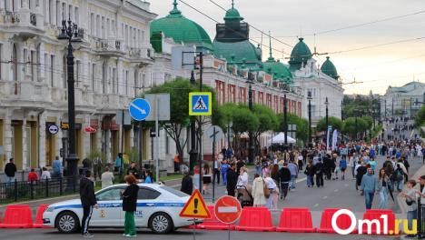 «Зеркальные люди», кардиотренировки и караоке: чем заняться на Любинском проспекте в эти выходные