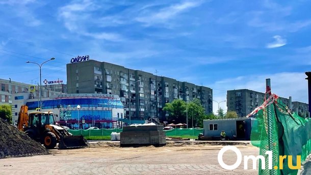 В омской девятиэтажке у магазина «Океан» сгорел балкон